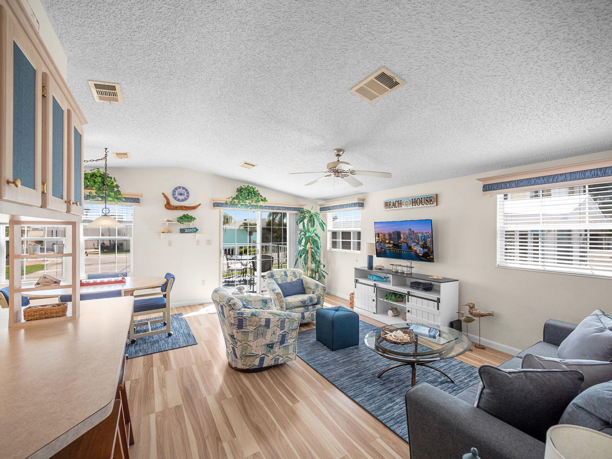 802 Nettles Boulevard