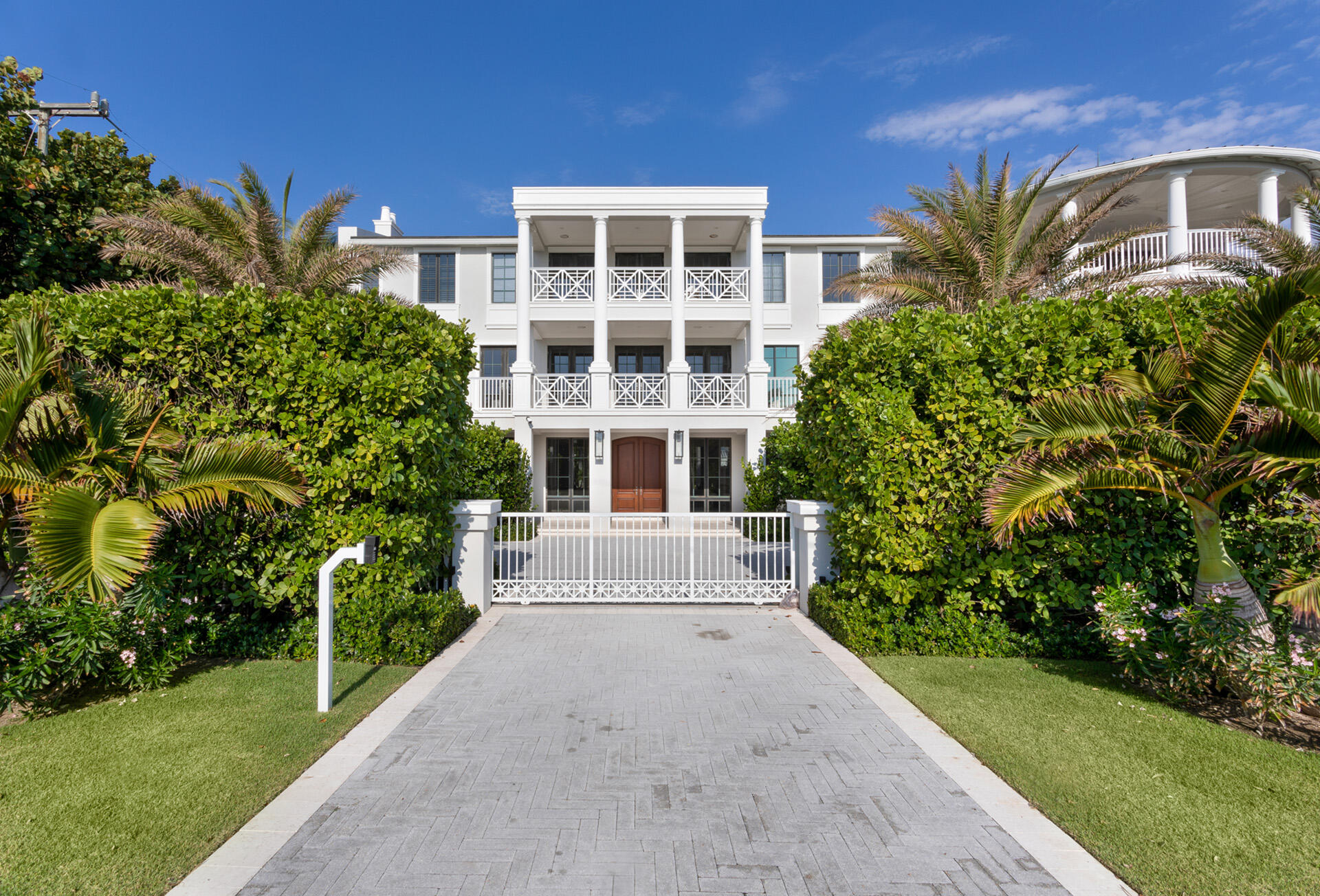 SEASPRAY ESTS DELRAY BCH - Residential