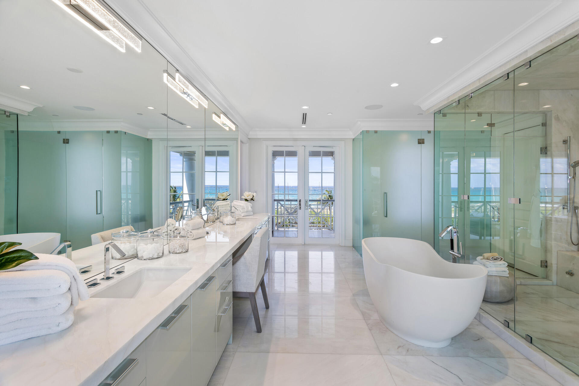 SEASPRAY ESTS DELRAY BCH - Residential