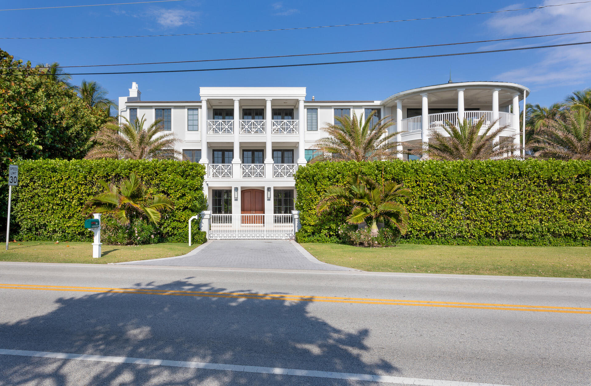 SEASPRAY ESTS DELRAY BCH - Residential