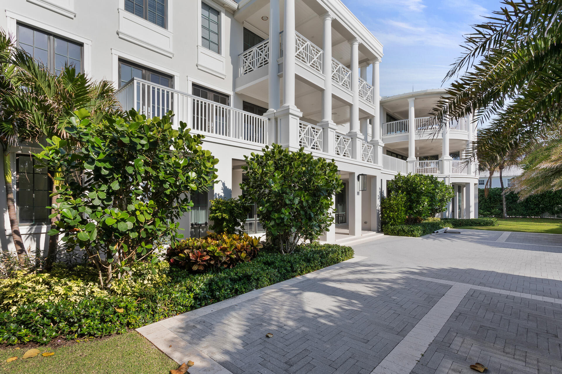 SEASPRAY ESTS DELRAY BCH - Residential