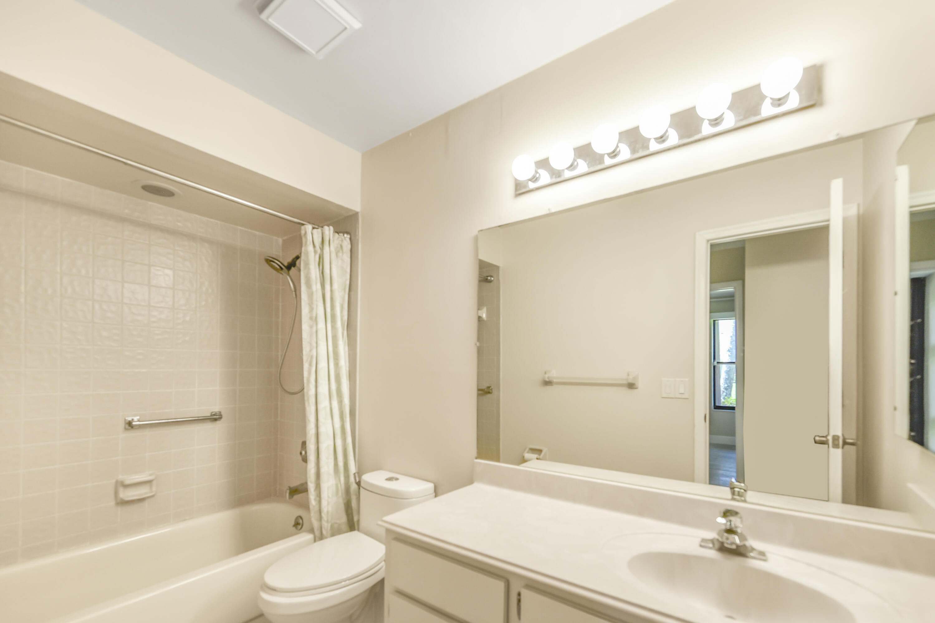EASTPOINTE SUB 9 - Residential