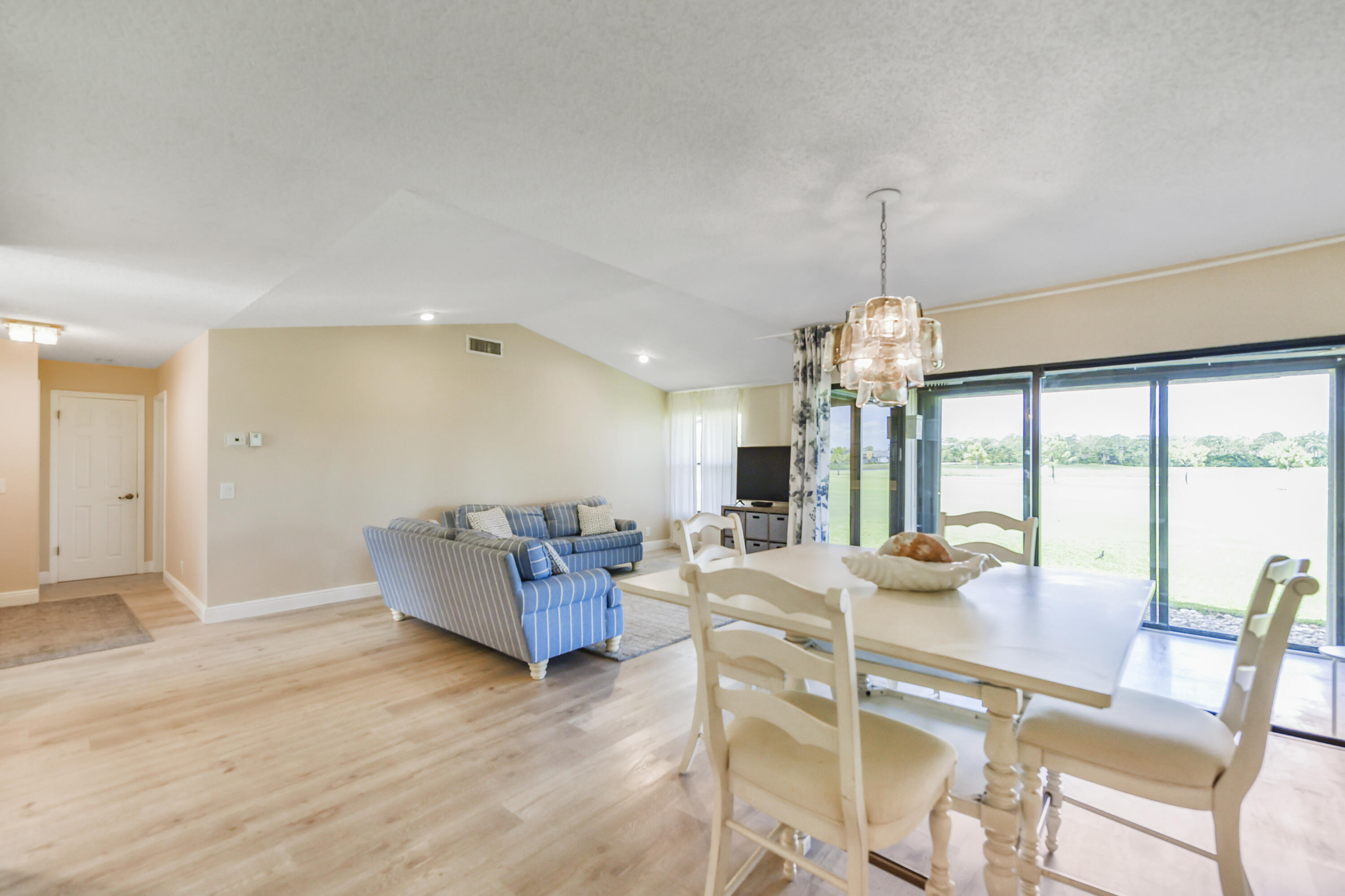 EASTPOINTE SUB 9 - Residential