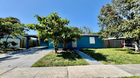 629 Troy Boulevard West Palm Beach FL 33410