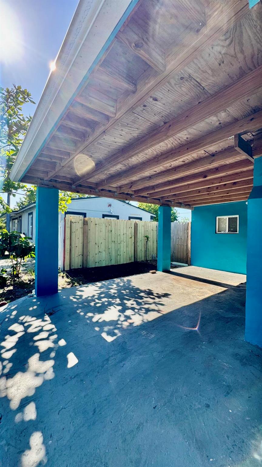629 Troy Boulevard