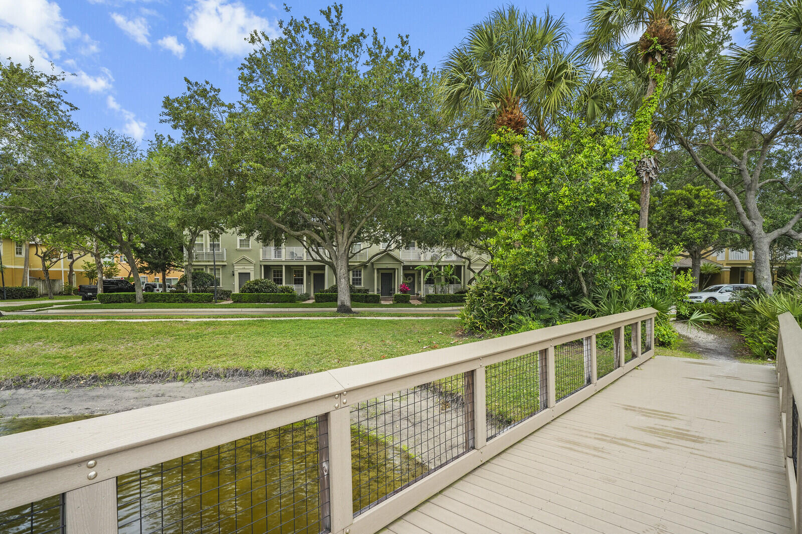 BOTANICA - Residential