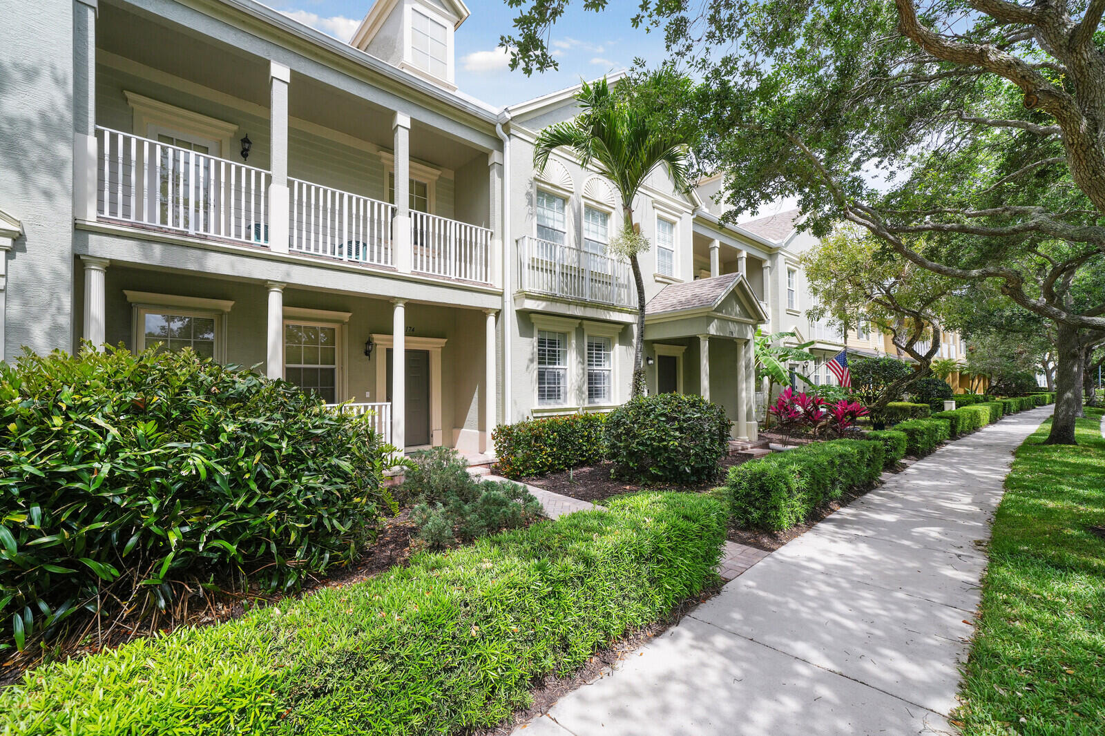 BOTANICA - Residential