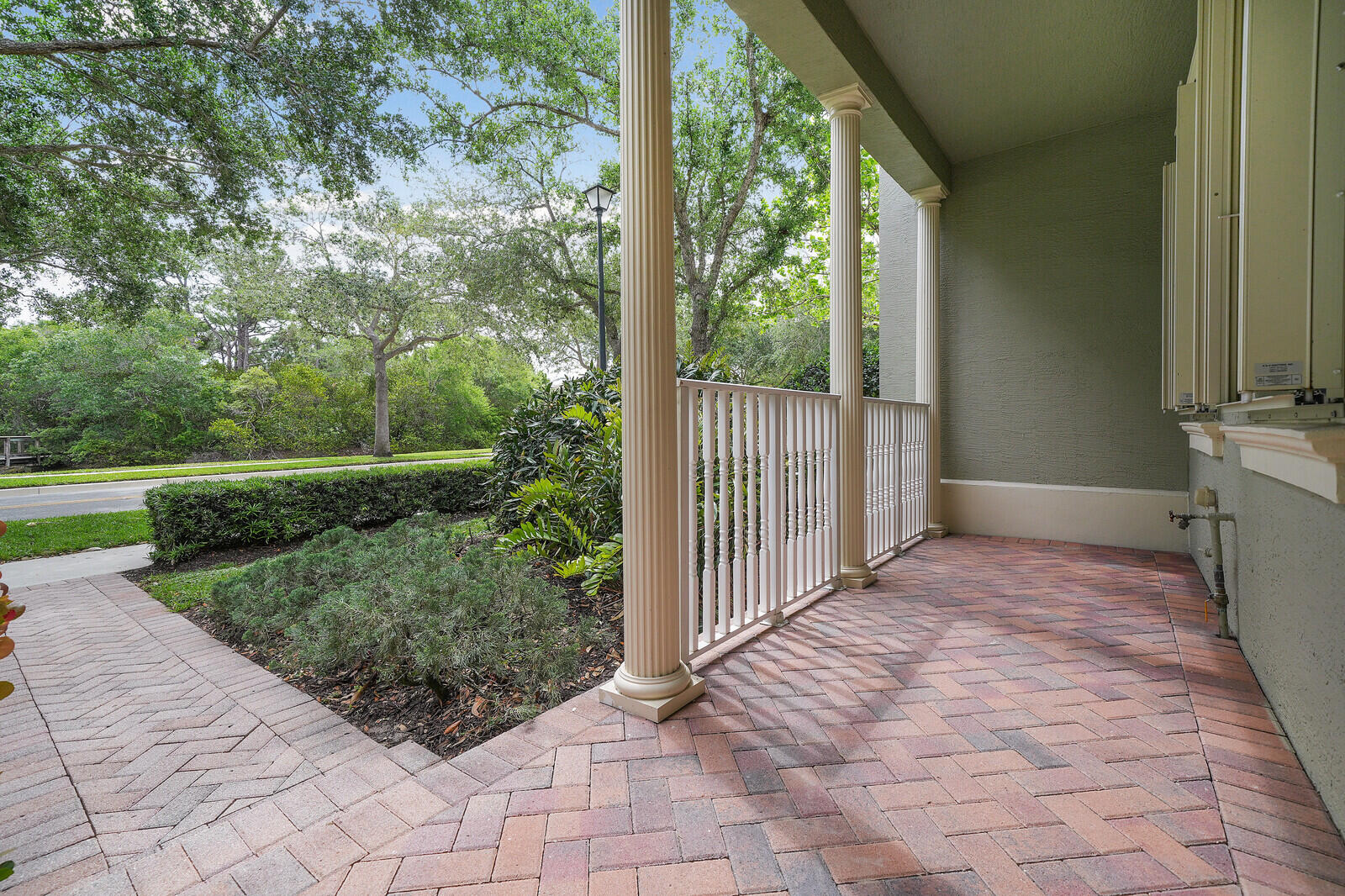 BOTANICA - Residential