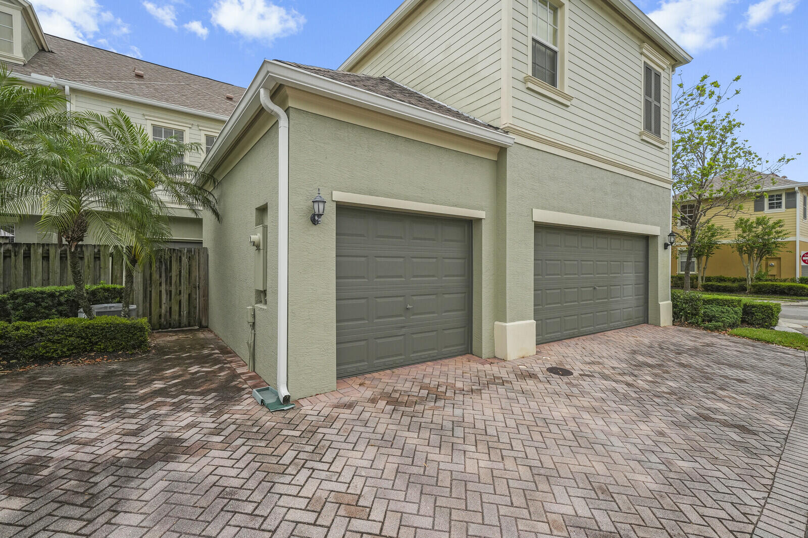 BOTANICA - Residential