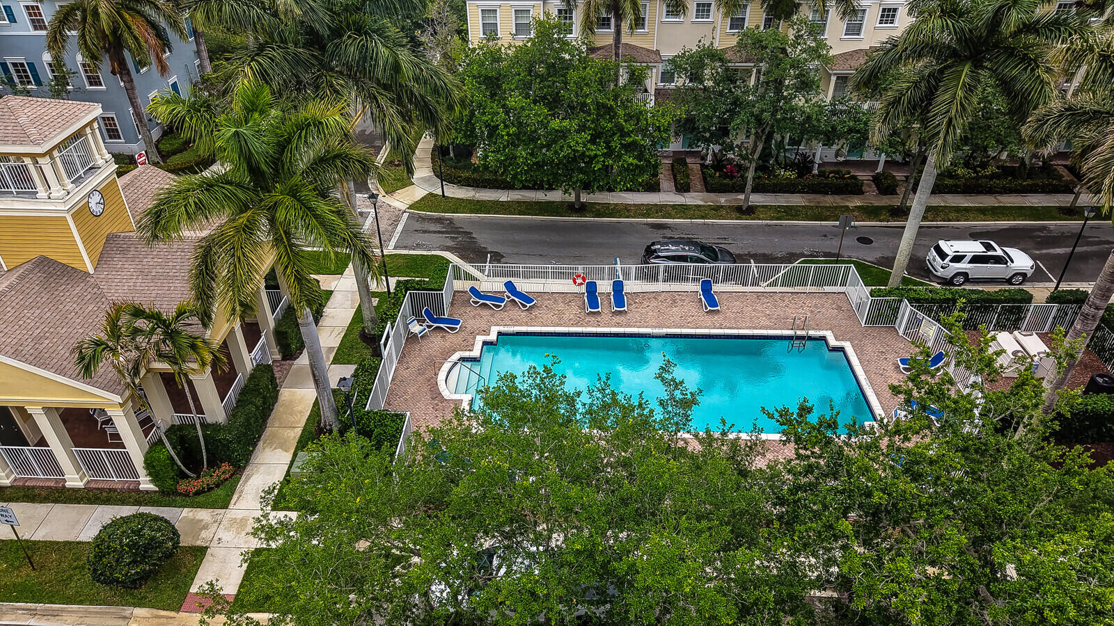 BOTANICA - Residential