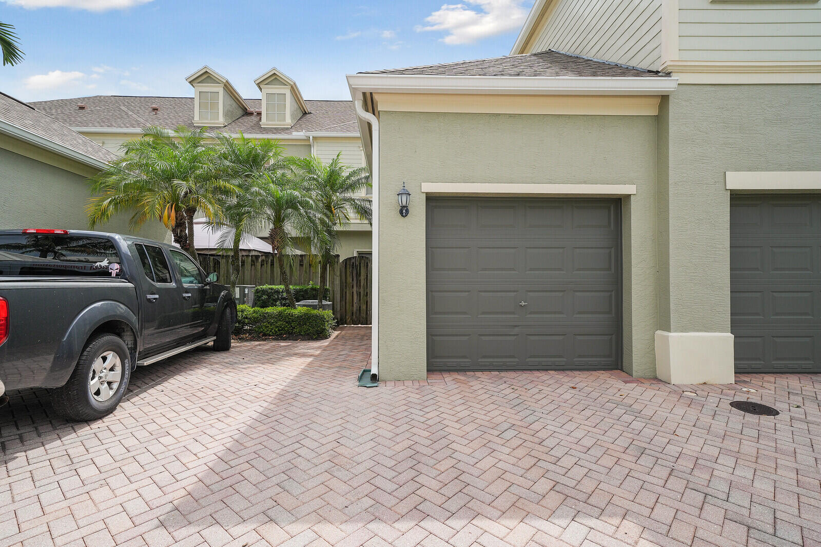 BOTANICA - Residential