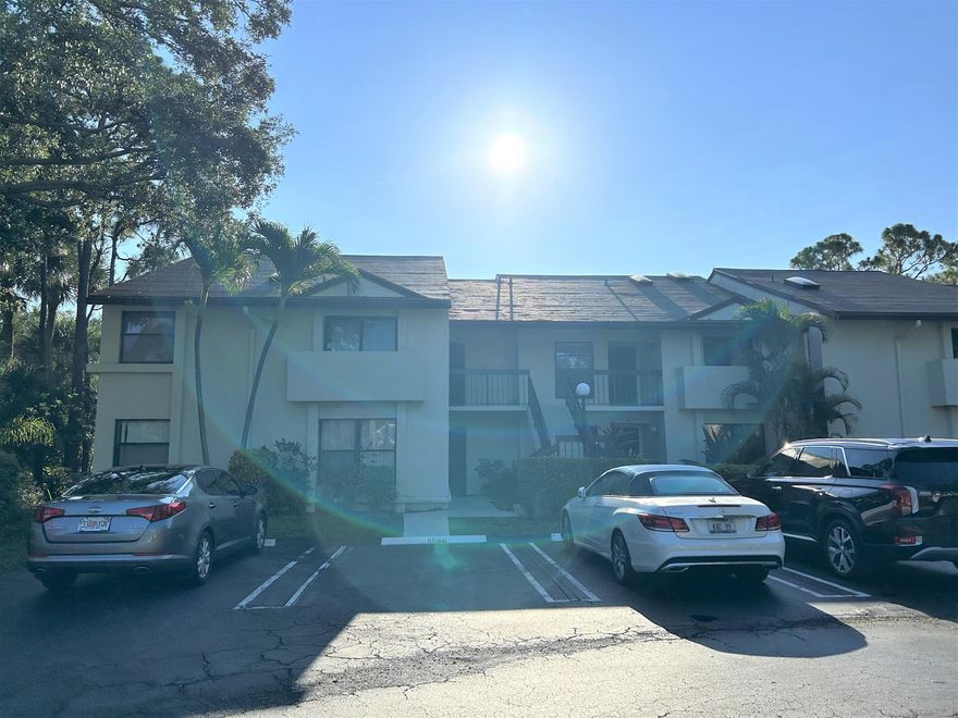 Beautiful 3 bedroom 2 bath 1st floor condo in the 55+ community of Lucerne Park. Eat in kitchen with NEW WHITE SHAKER CABINETS, CORIAN COUNTERTOPS & STAINLESS STEEL APPLIANCES. Property comes fully furnished complete with linens and dishes.  full sized dining room table. Master bedroom features ensuite bathroom. large screened/enclosed porch has fountain view and serene private feel surrounded by foliage. Separate laundry room with full sized washer and dryer. Linen closet, coat closet and food pantry. Tile and laminate flooring throughout. Building is right across from the clubhouse. Clubhouse offers heated swimming pool, FITNESS CENTER, tennis & PICKLEBALL. Cable & water included. Tenant pays electric.