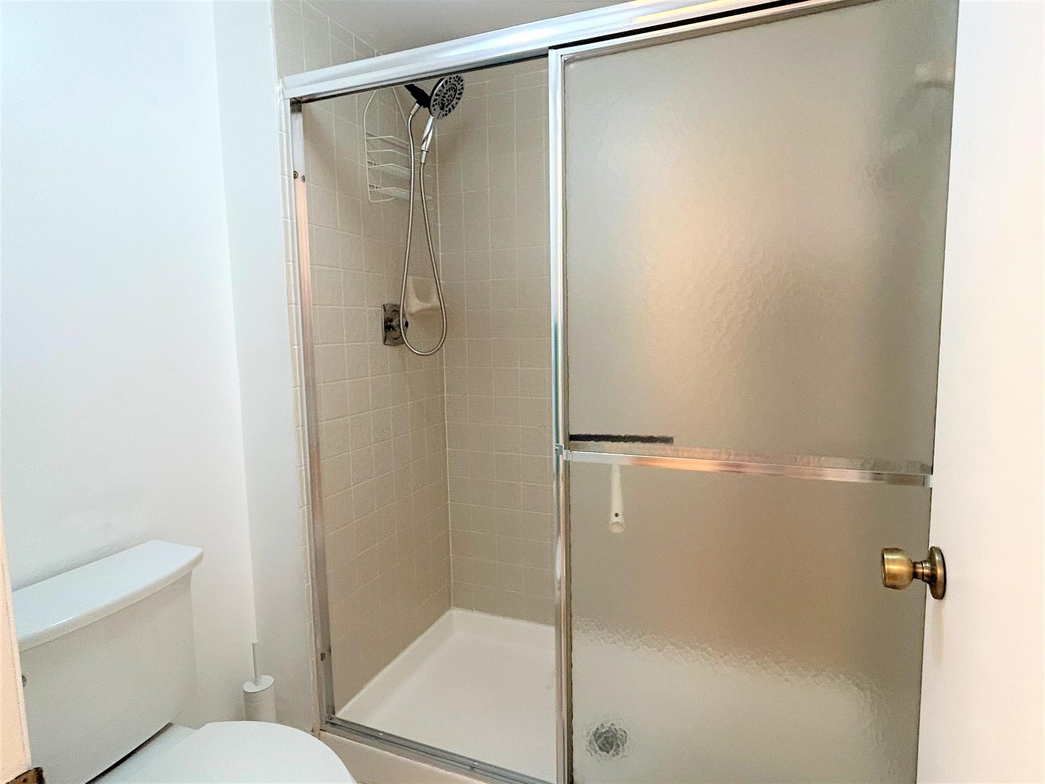 LUCERNE PARK CONDOS 1, 1A, 2 THRU 15 AND 23 THRU 2 - Residential Lease