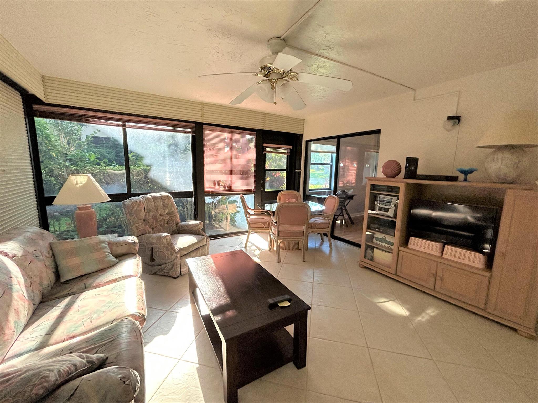 LUCERNE PARK CONDOS 1, 1A, 2 THRU 15 AND 23 THRU 2 - Residential Lease