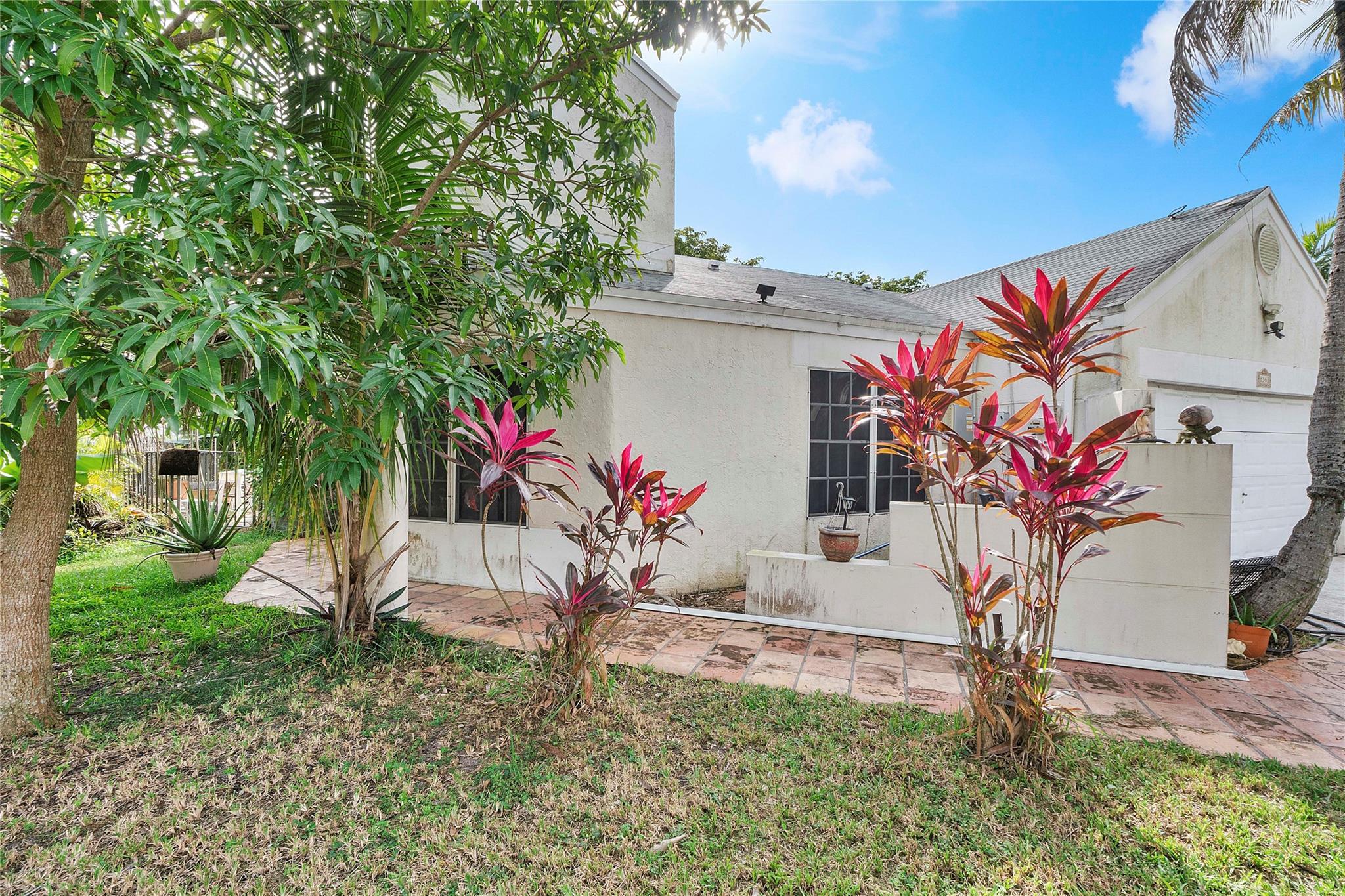 TRENDS AT BOCA RATON UNIT - Residential