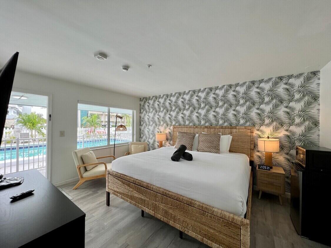 POMPANO BY THE SEA RESUB - Commercial Sale