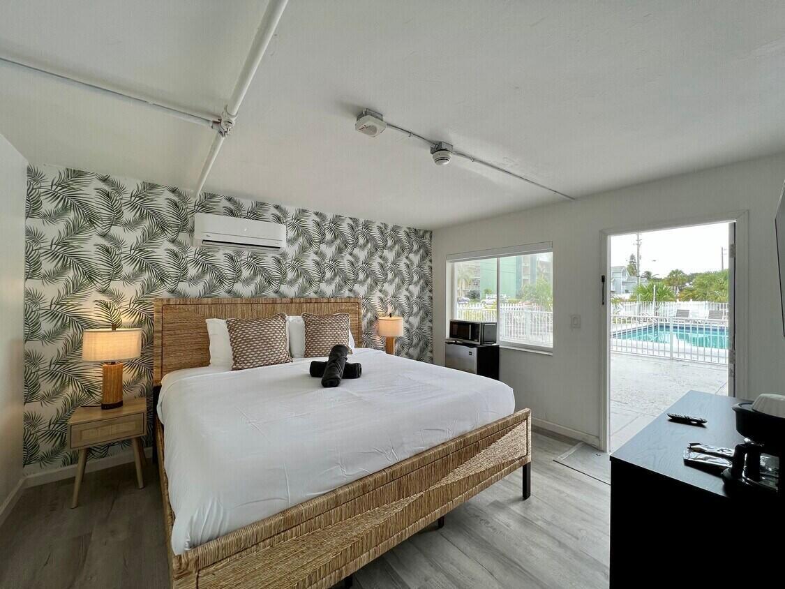 POMPANO BY THE SEA RESUB - Commercial Sale