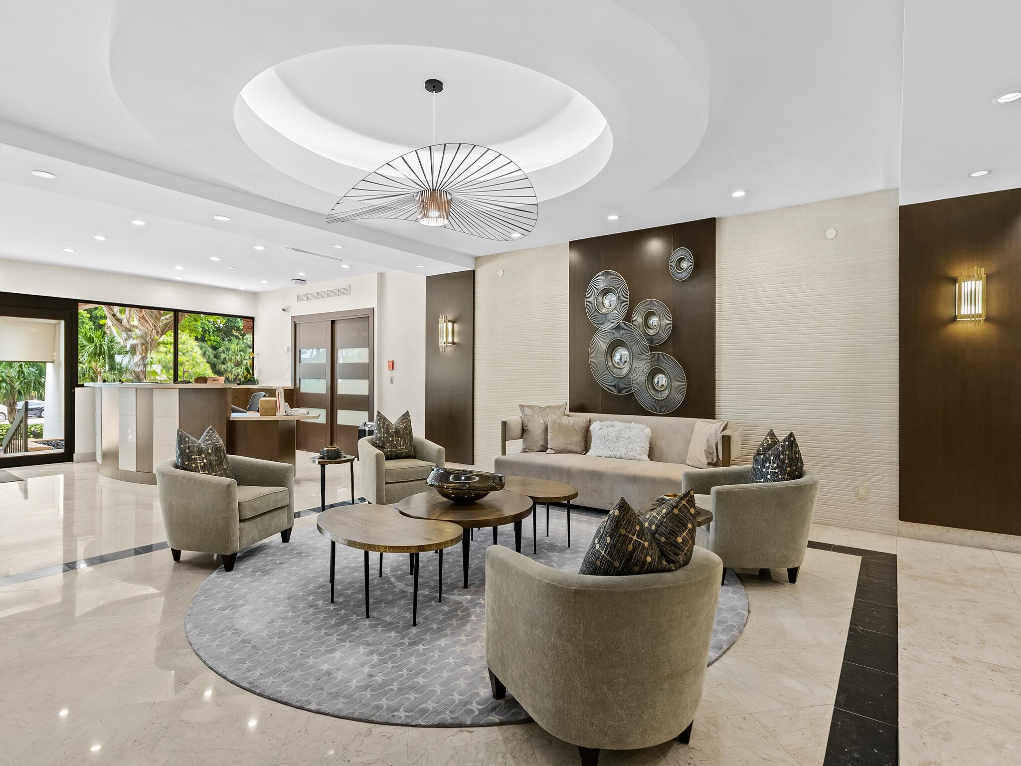 CARLTON CONDO - Residential