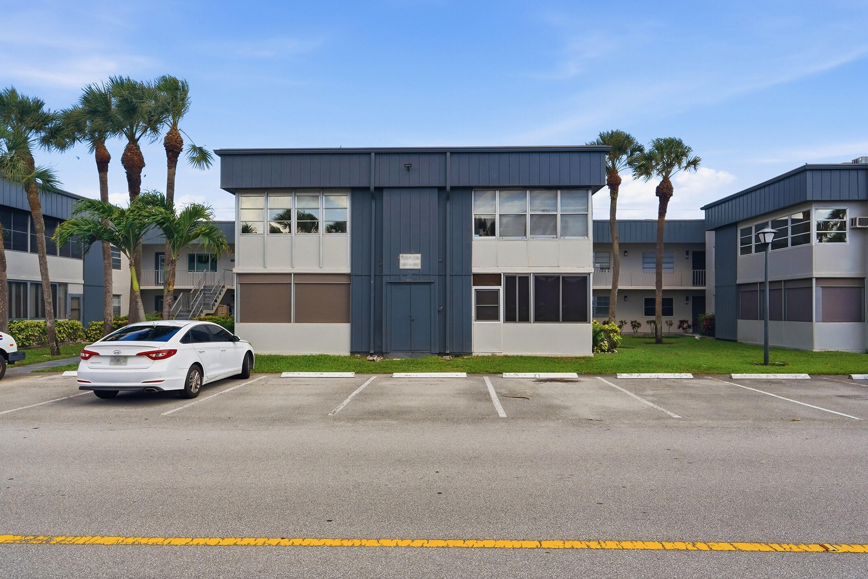 KINGS POINT NORMANDY CONDOS - Residential Lease
