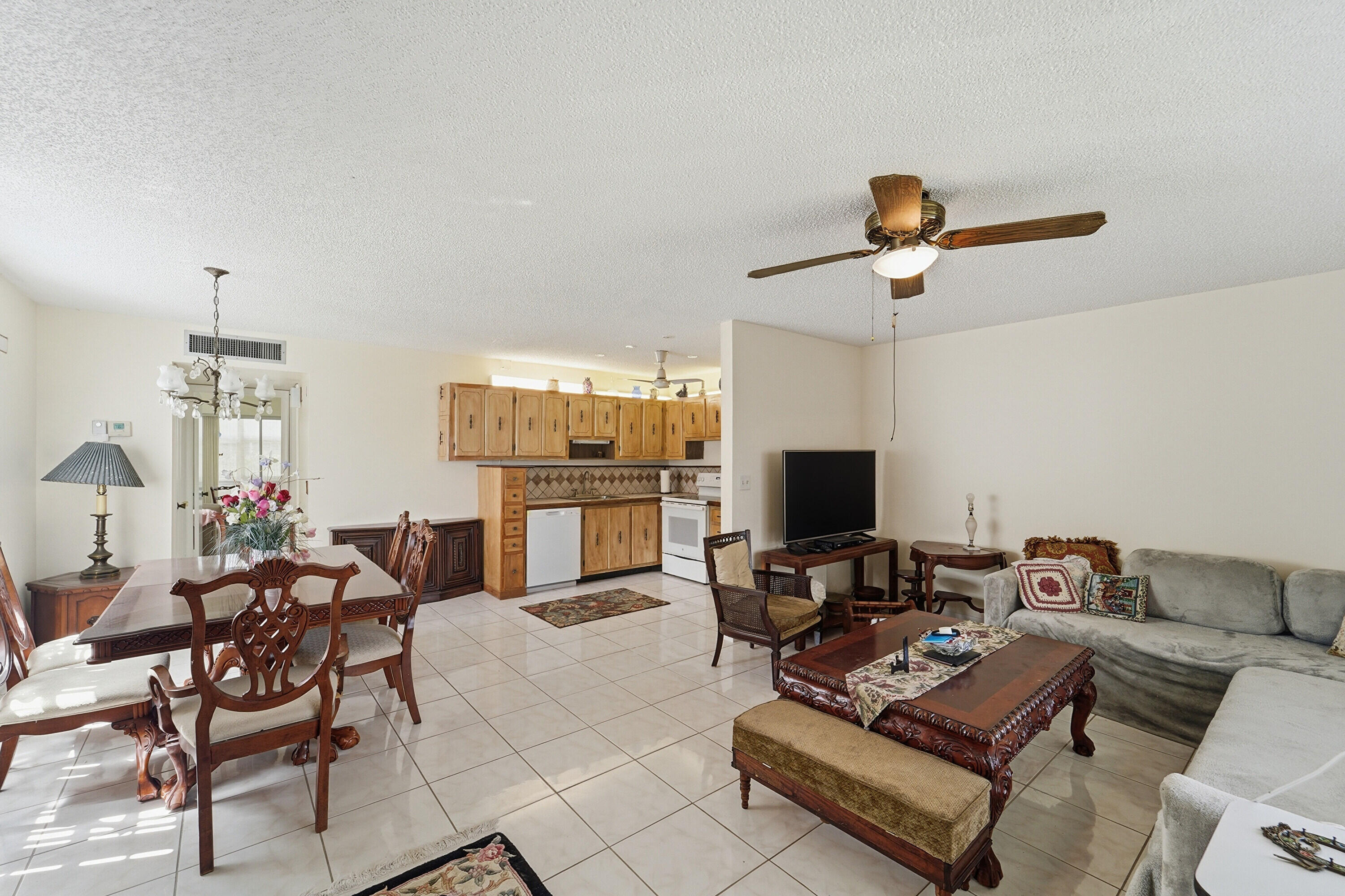 KINGS POINT NORMANDY CONDOS - Residential Lease
