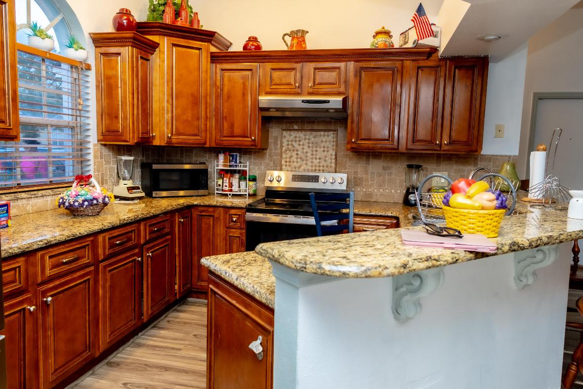 EMERALD COVE - Residential