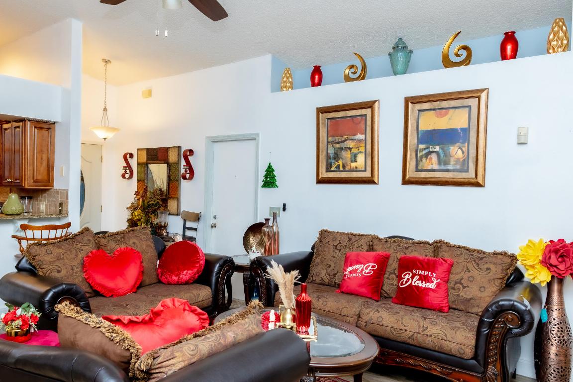 EMERALD COVE - Residential