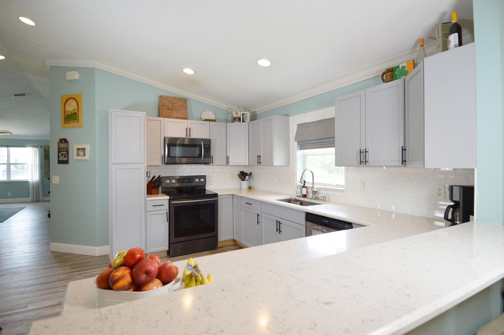 Photo of 5055 SE Primrose Way, Stuart, FL 34997 (MLS # R11010428)