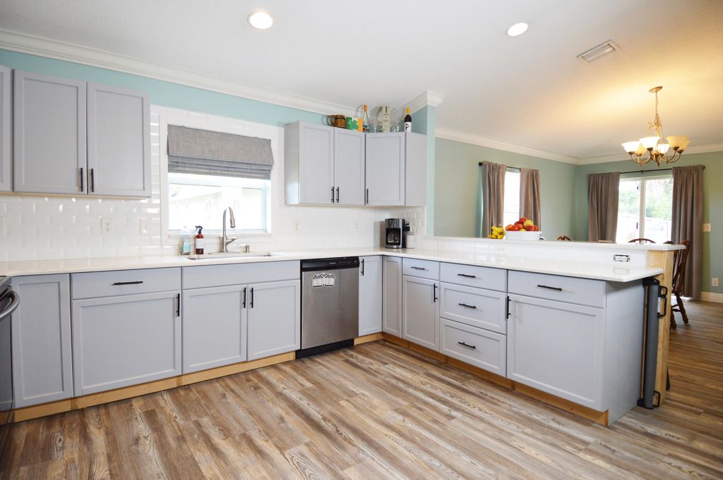 Photo of 5055 SE Primrose Way, Stuart, FL 34997 (MLS # R11010428)