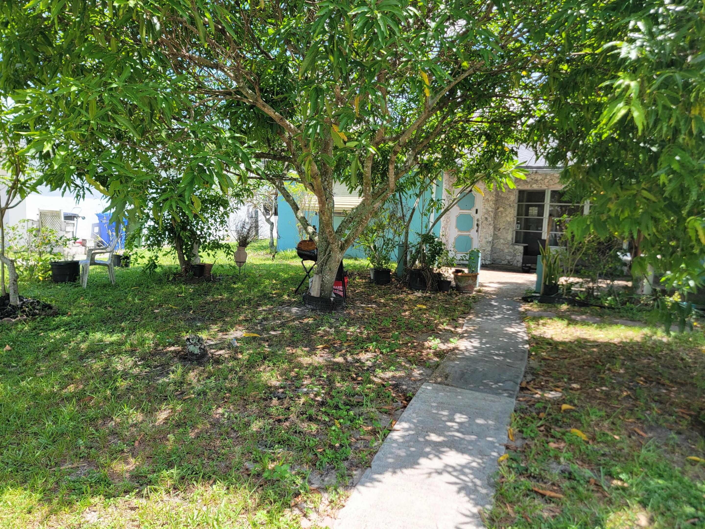 5165 SW 10TH Court