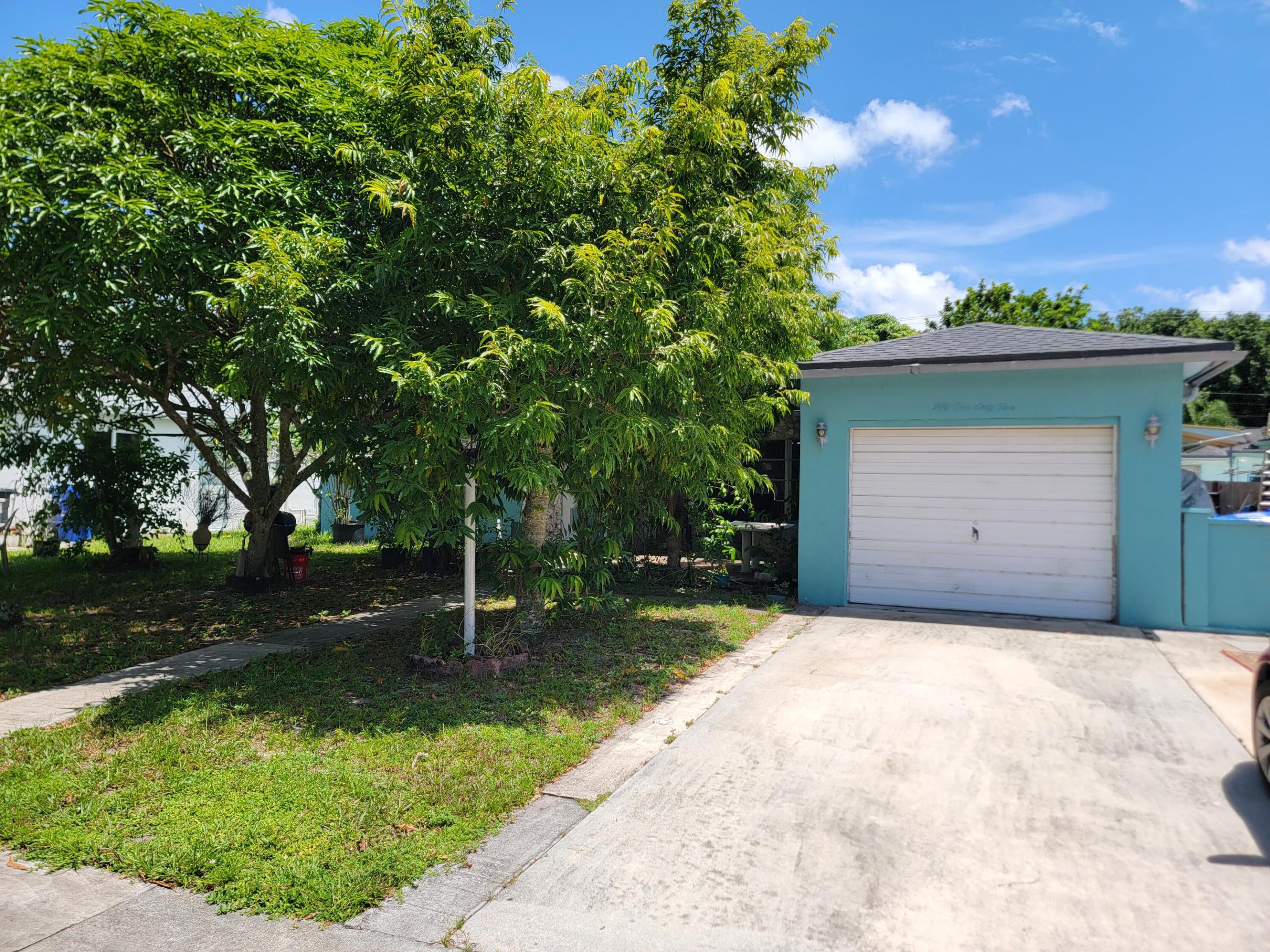 5165 SW 10TH Court