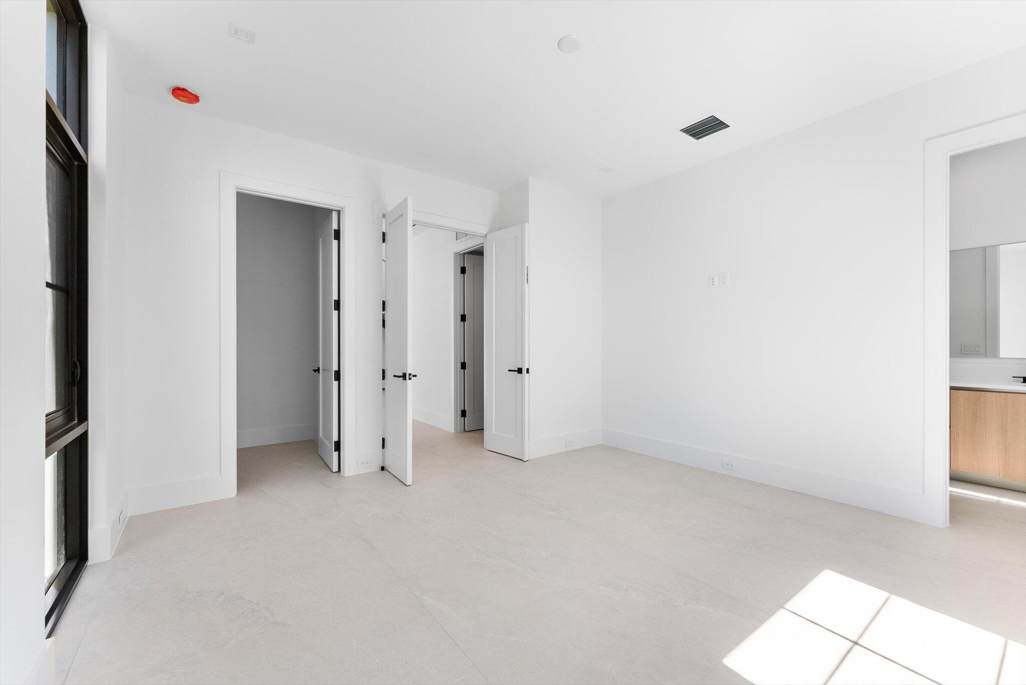 BOCA VILLAS - Residential