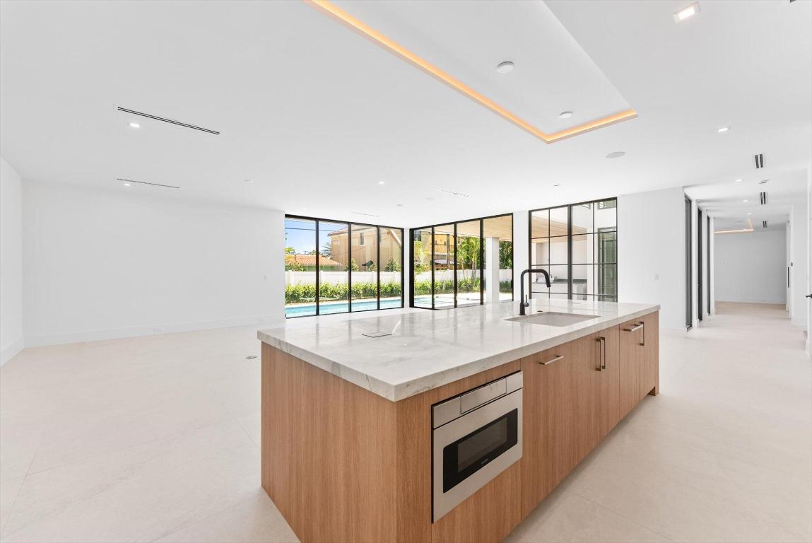 BOCA VILLAS - Residential