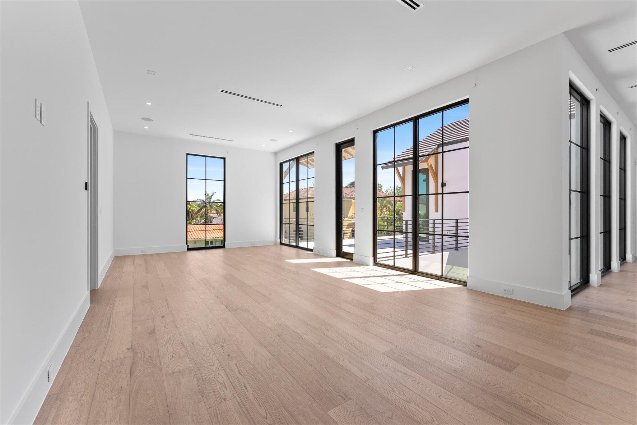 BOCA VILLAS - Residential