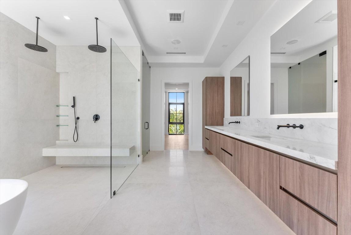 BOCA VILLAS - Residential