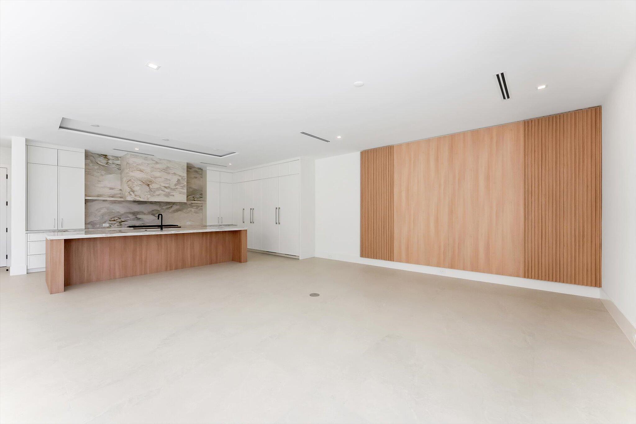 BOCA VILLAS - Residential