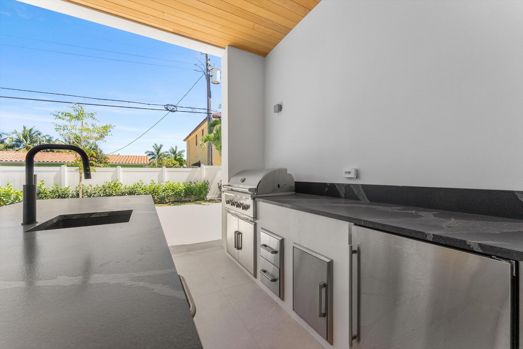 BOCA VILLAS - Residential