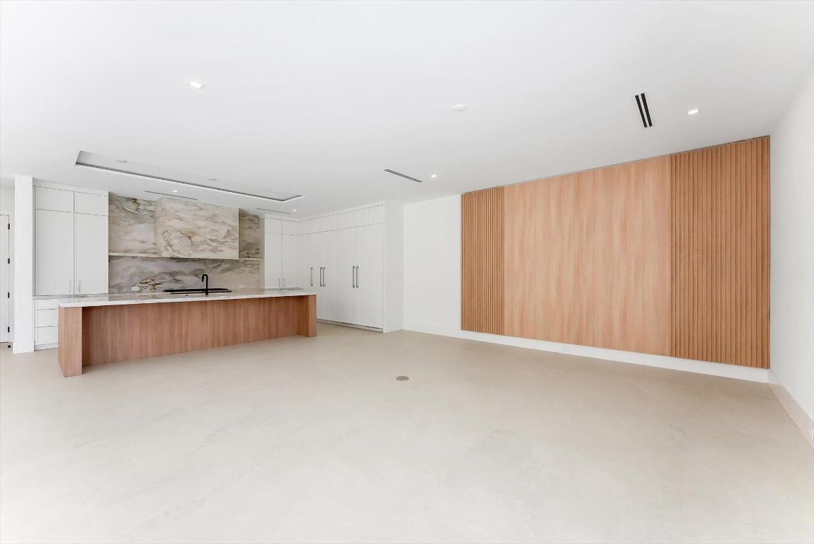 BOCA VILLAS - Residential