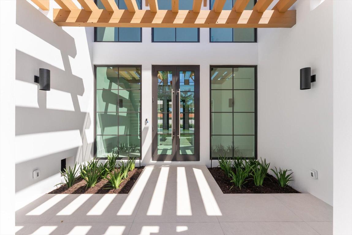 BOCA VILLAS - Residential