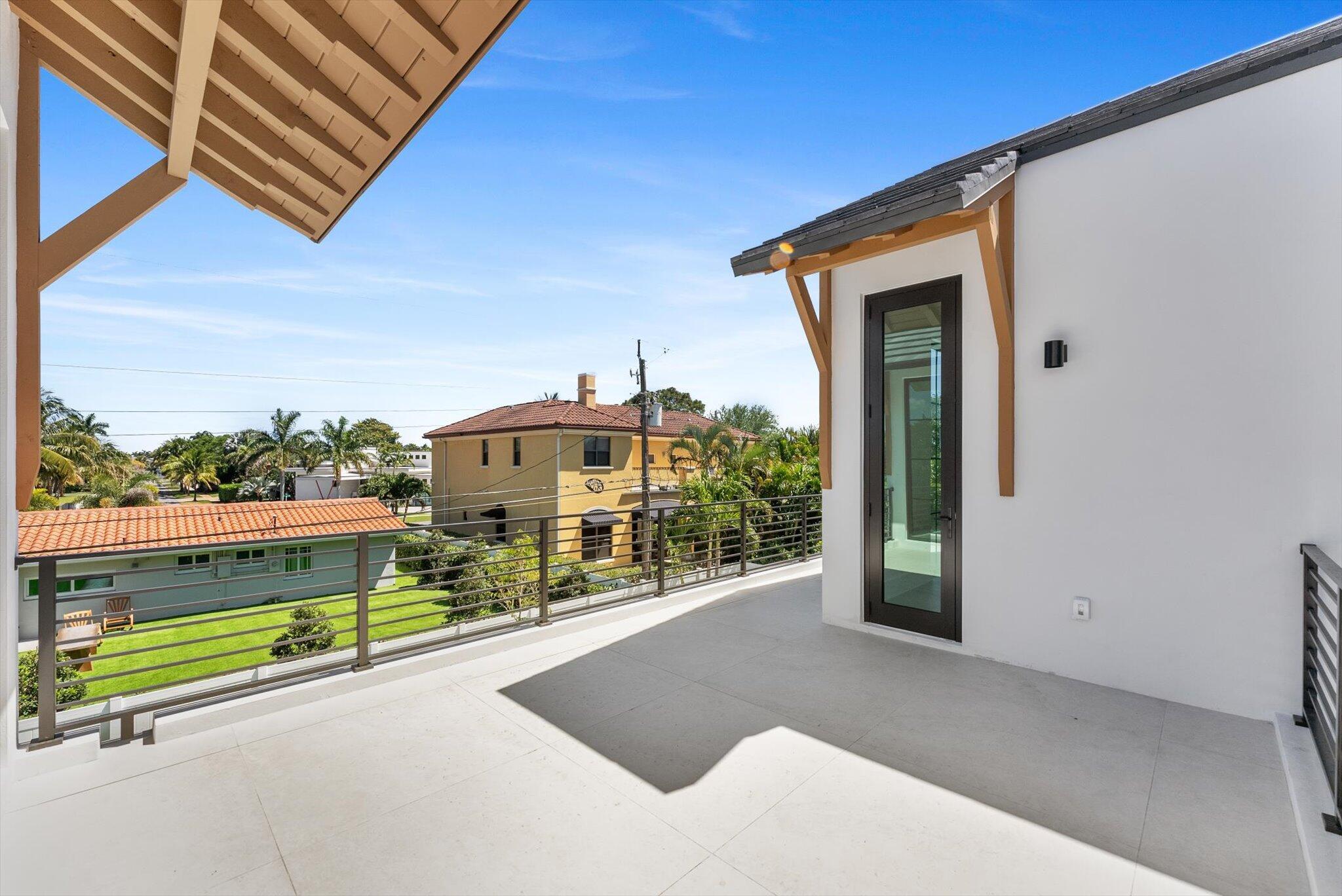 BOCA VILLAS - Residential