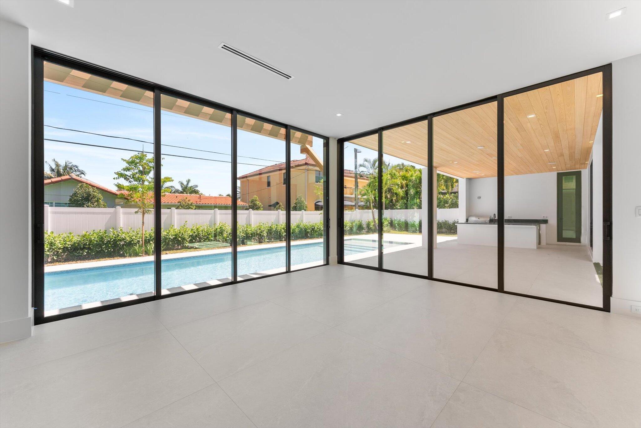 BOCA VILLAS - Residential