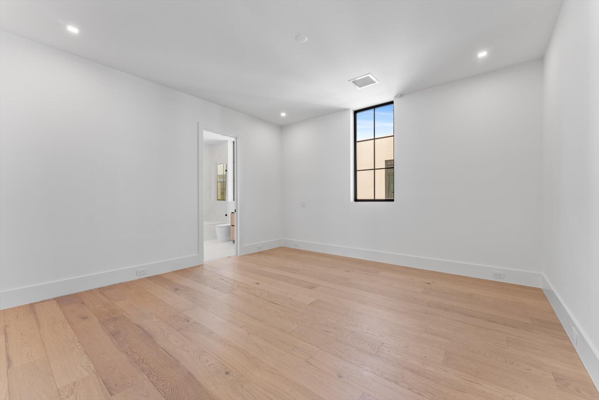 BOCA VILLAS - Residential