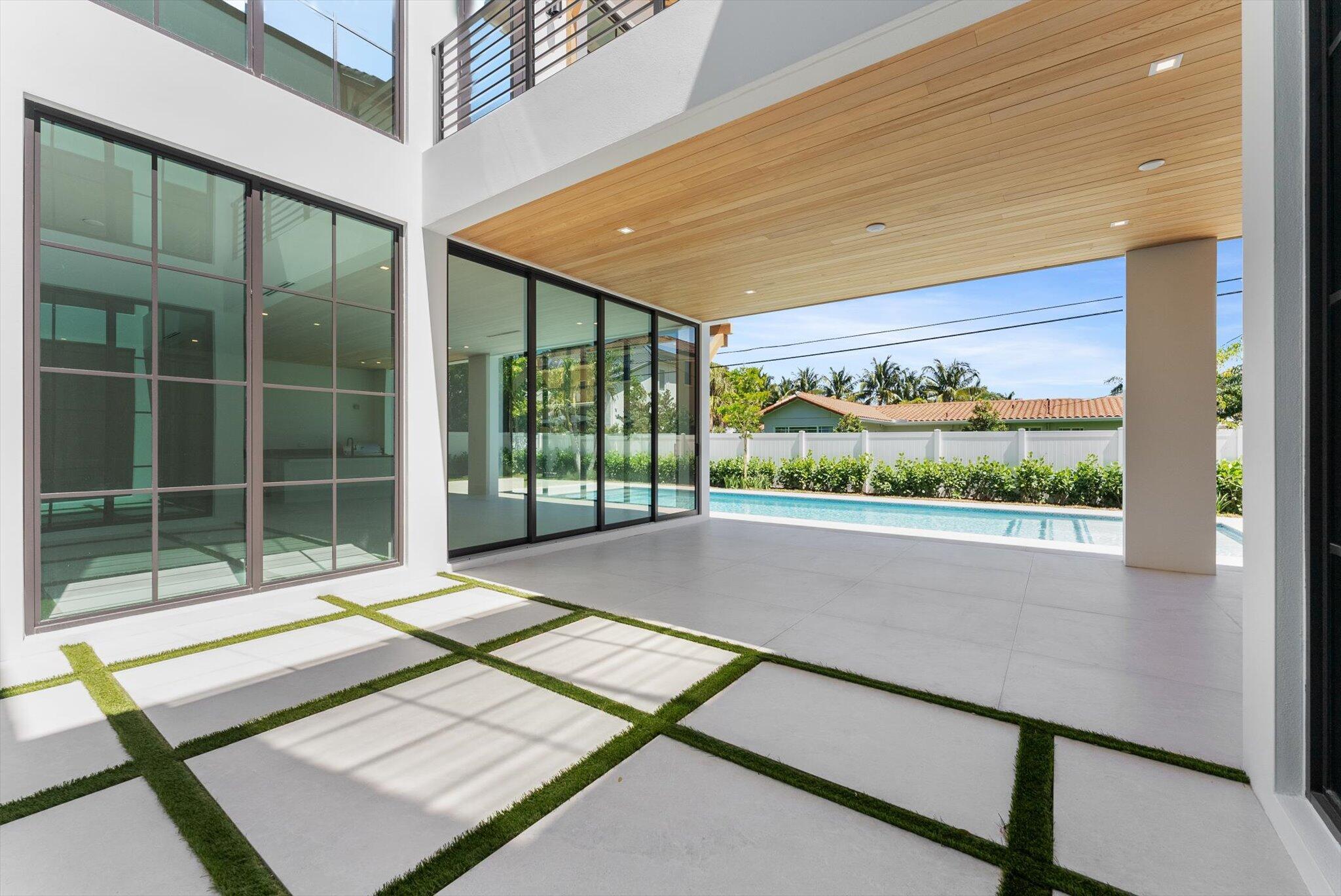 BOCA VILLAS - Residential