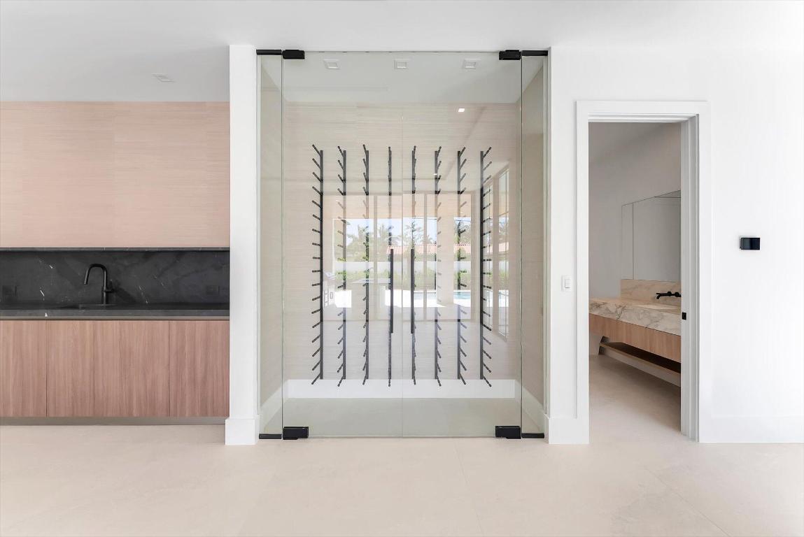 BOCA VILLAS - Residential