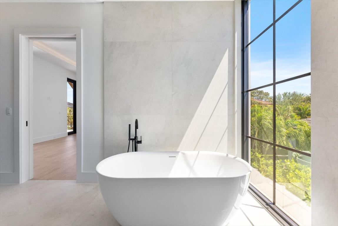 BOCA VILLAS - Residential