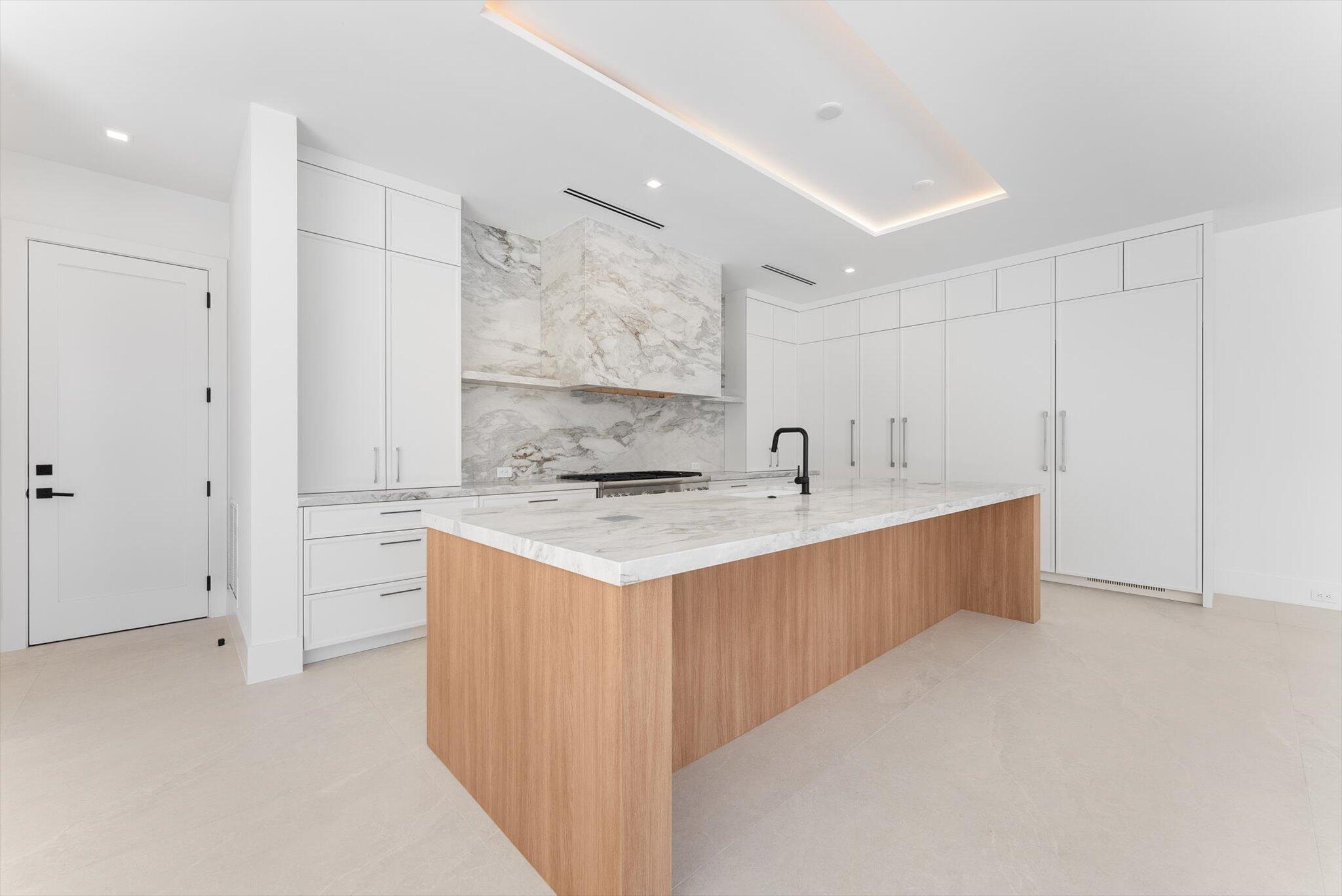 BOCA VILLAS - Residential