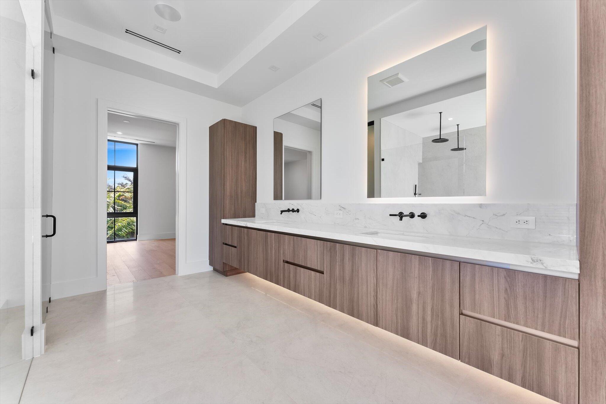 BOCA VILLAS - Residential