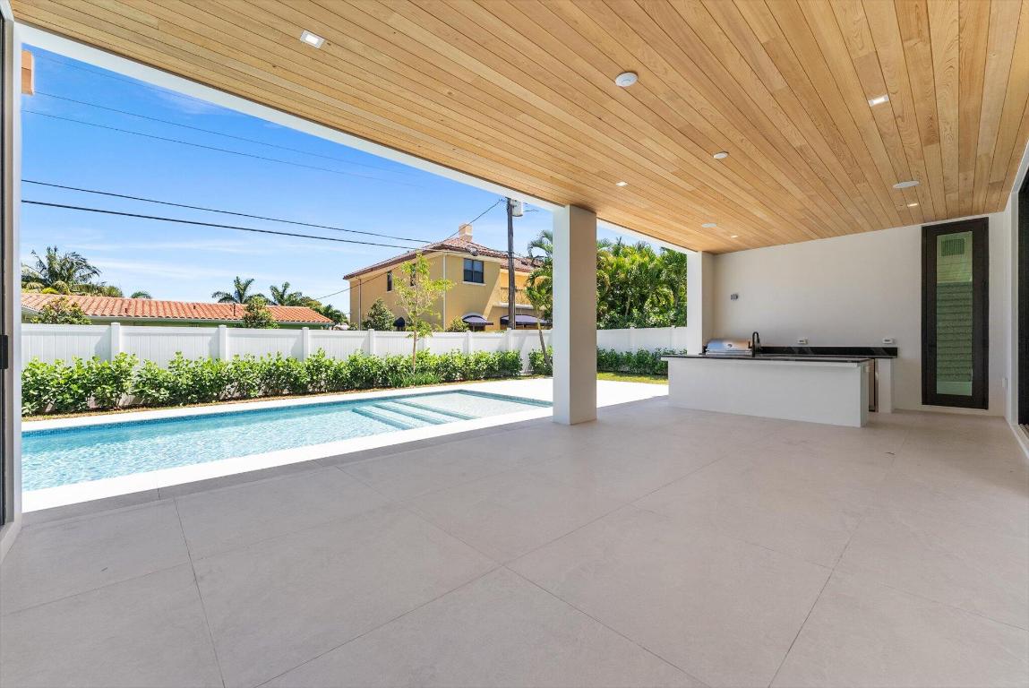 BOCA VILLAS - Residential