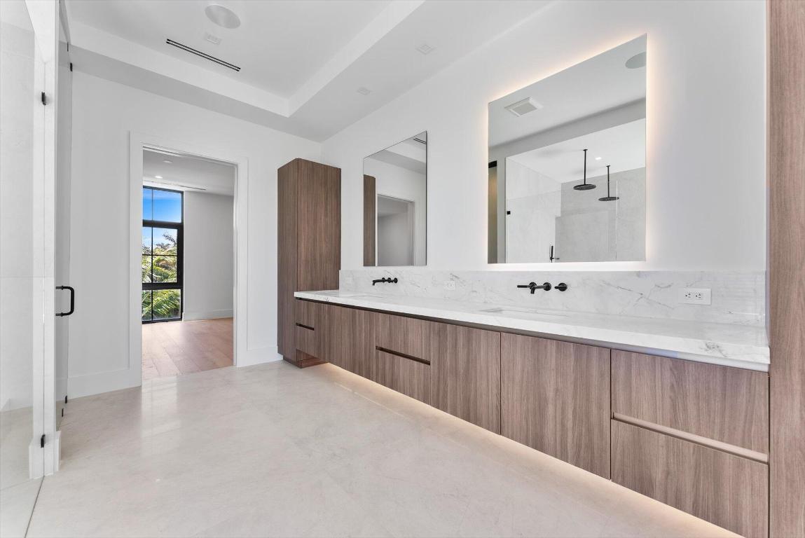 BOCA VILLAS - Residential