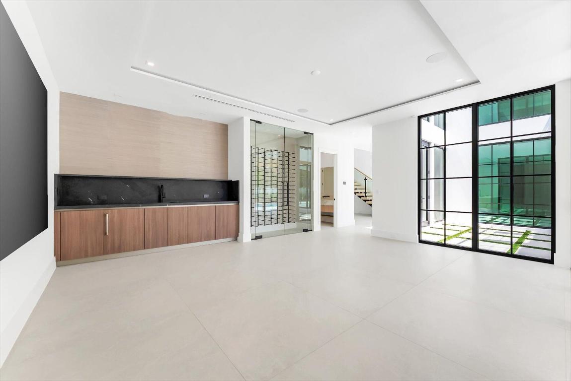 BOCA VILLAS - Residential