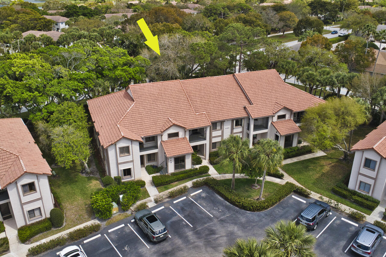 DUNBAR WOODS CONDO 4 - Residential